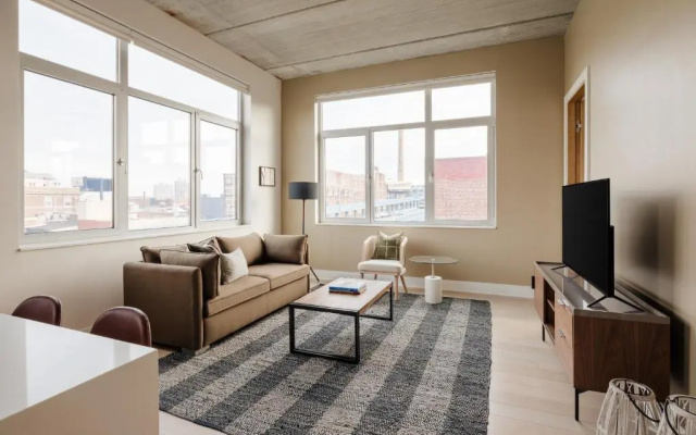 2 Bedrooms Apartment