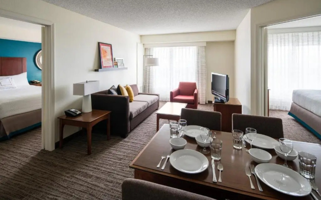 2 Bedrooms Double Suite