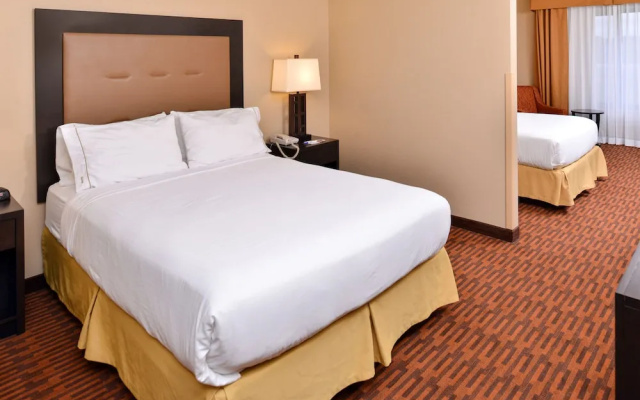 1 Bedroom Suite