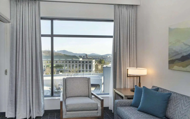 2 Bedrooms Suite