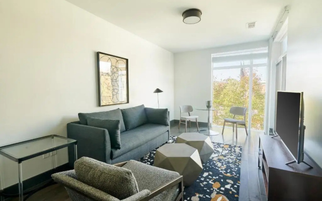 Apartment with balcony