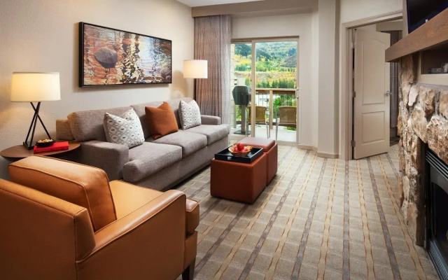 Premier room