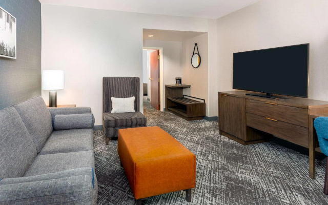 2 Bedrooms Double Suite