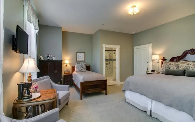 Comfort Triple room