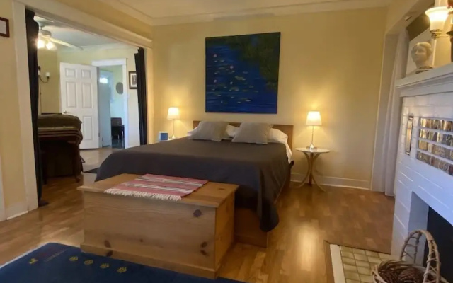 Deluxe Double Cottage with balcony