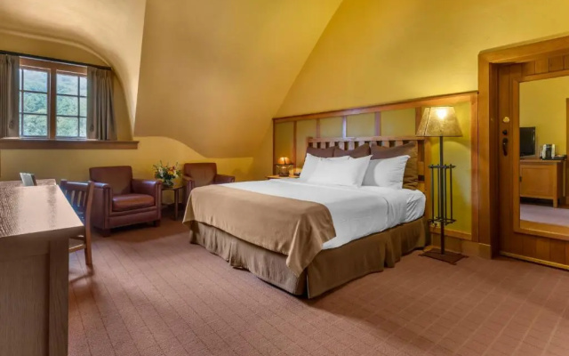 Standard Double room with view