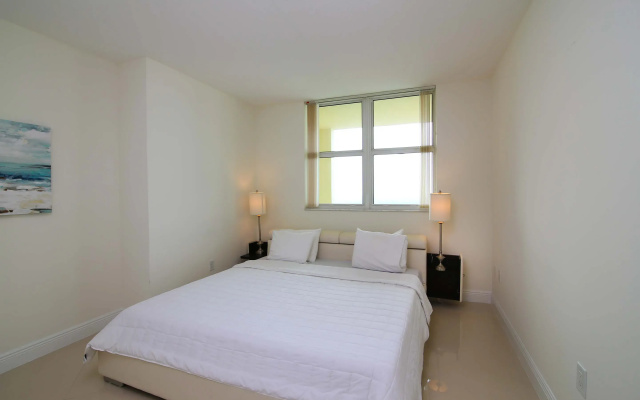 3 Bedrooms Apartment with balcony