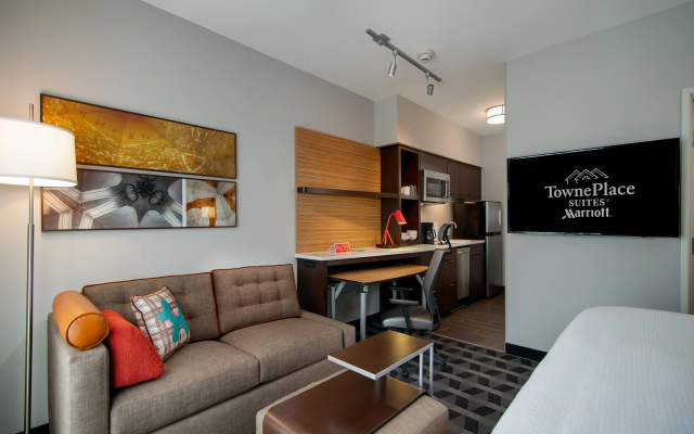 Standard Studio