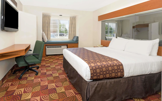 Standard Mobility Accessible Double room