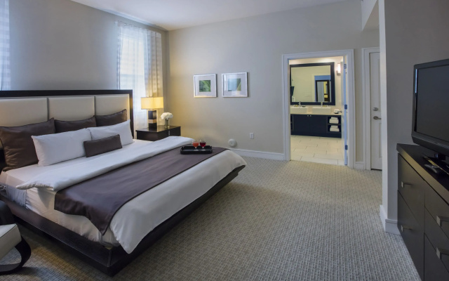 Deluxe Double Suite