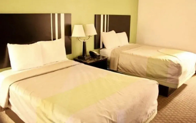 Economy Quadruple room