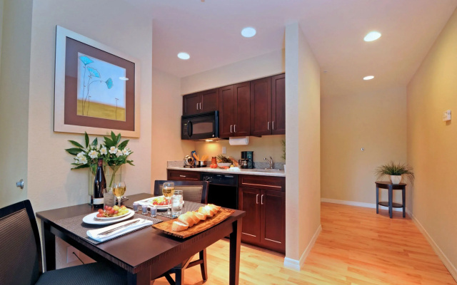 1 Bedroom Quadruple Suite