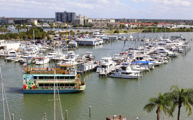 Standard Double room with balcony and with harbour view