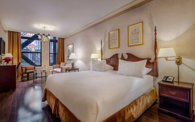 Deluxe Double Suite