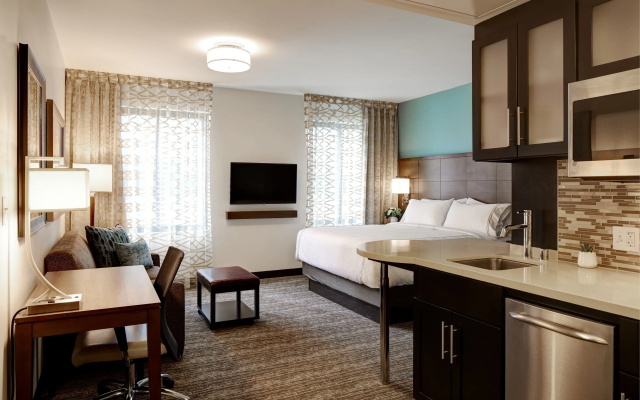 Deluxe Double Suite