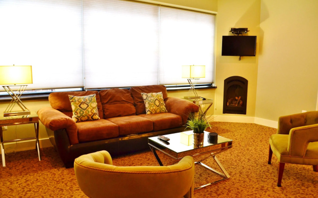 Luxury Suite