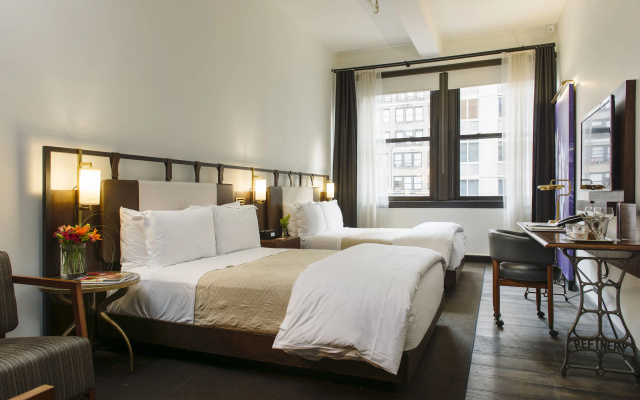 Deluxe Quadruple room