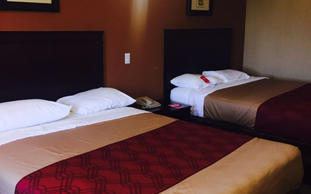 Deluxe Quadruple room with pool view