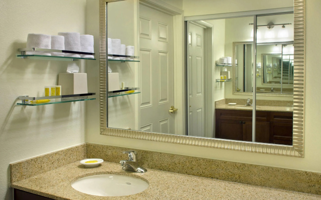 1 Bedroom Suite