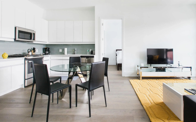 2 Bedrooms Apartment