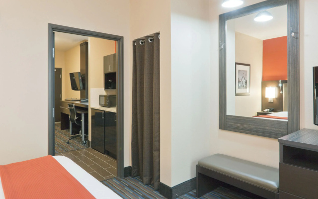 Double Suite