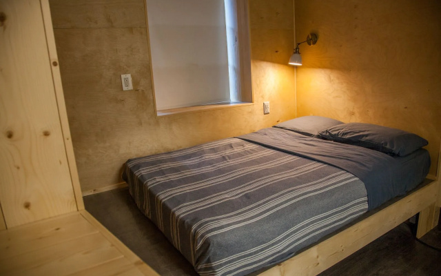 Economy room