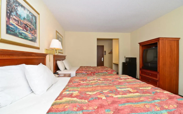 Standard Quadruple room