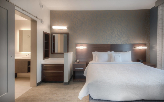 1 Bedroom Suite
