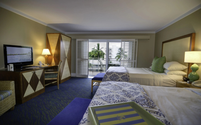 Standard room with bay view