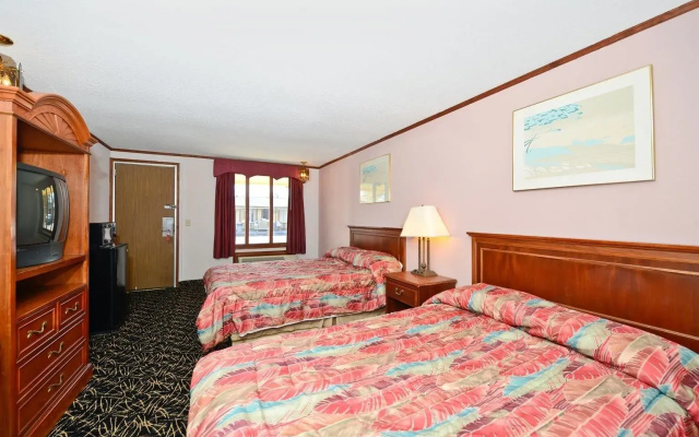 Standard Quadruple room