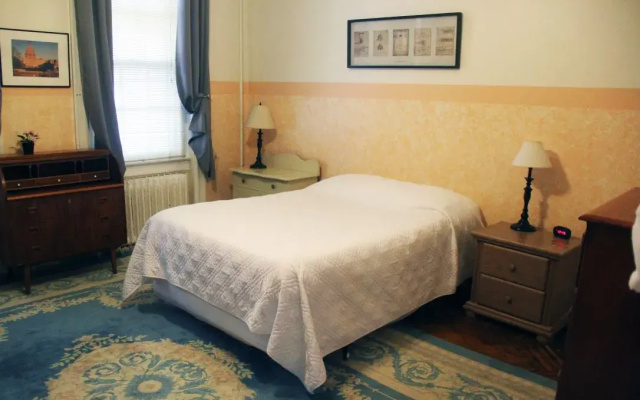 Grand room