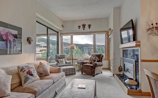 3 Bedrooms Cottage with balcony