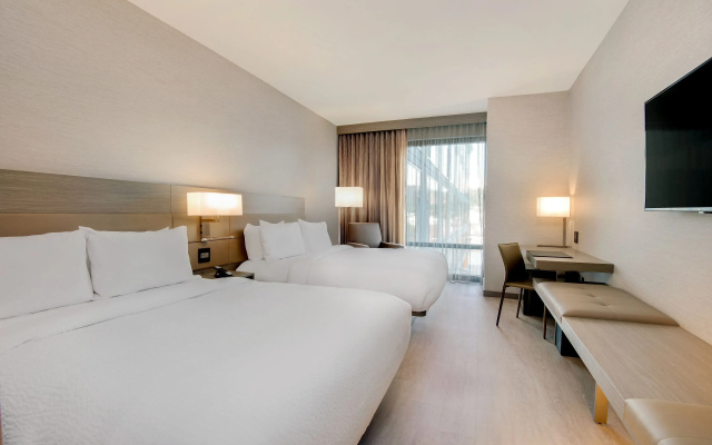Standard room with mountain view