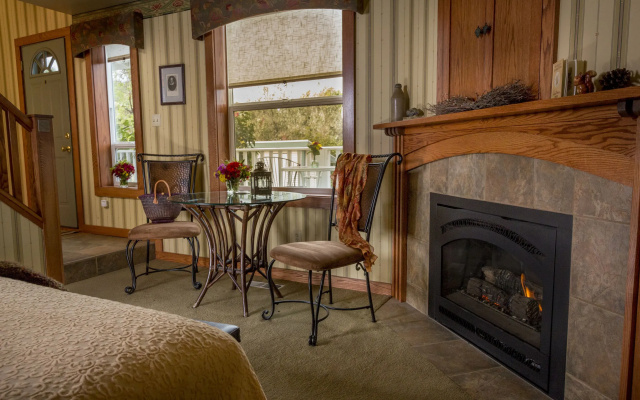 Luxury Suite