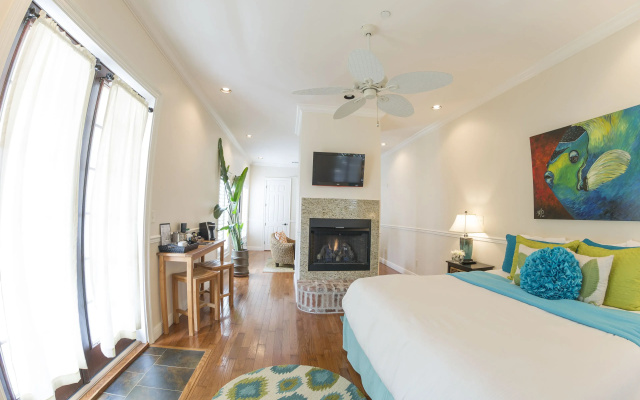 Deluxe Suite