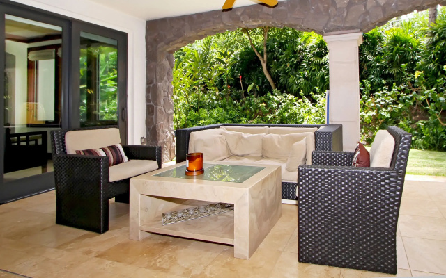 3 Bedrooms Villa with garden view
