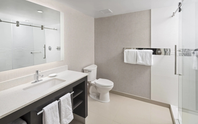 2 Bedrooms Suite