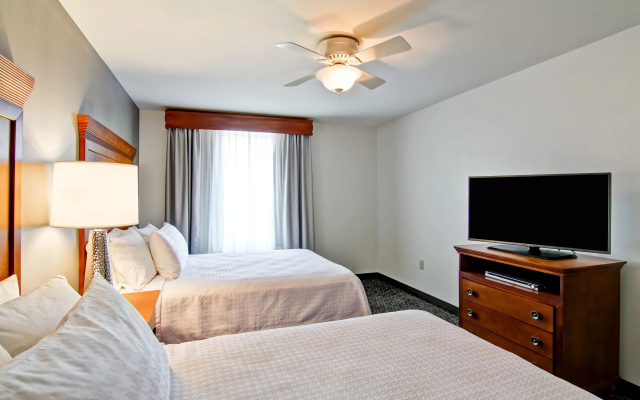 2 Bedrooms Suite