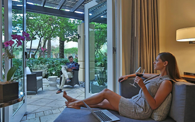 Standard Double room with pool view