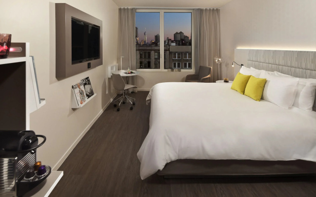 The Innside Double room with city view