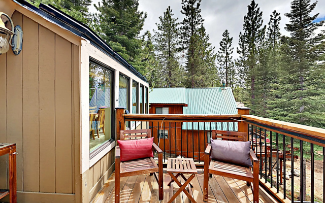 5 Bedrooms Cottage with balcony