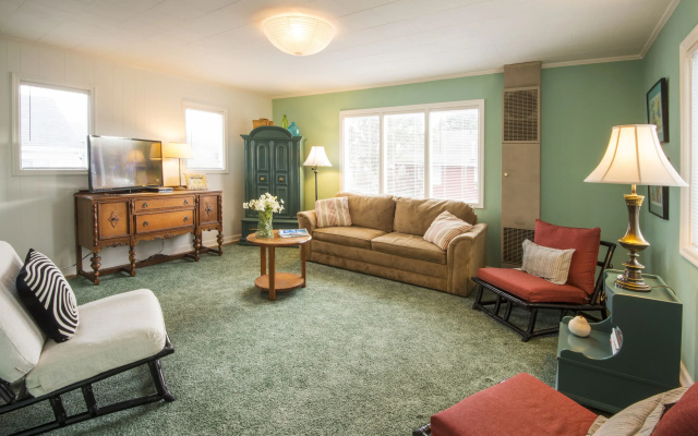 1 Bedroom Deluxe Cottage