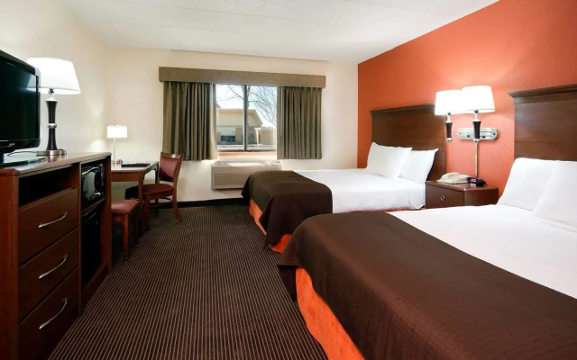 Premier Quadruple room with lake view