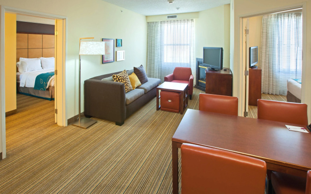 2 Bedrooms Suite
