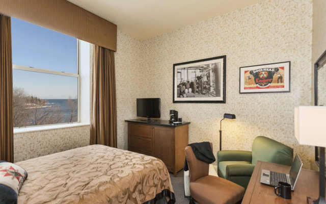 Standard Double room with city view