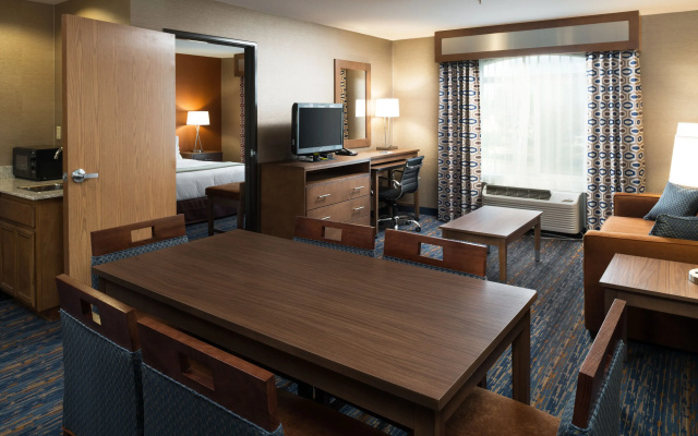Deluxe Double Suite