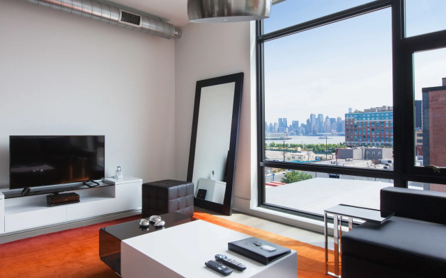 1 Bedroom Apartment with city view