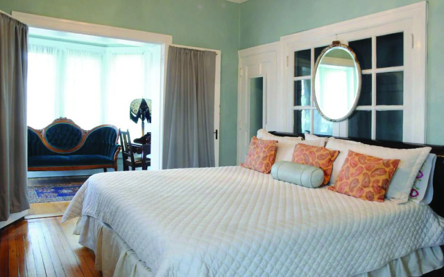 Standard Suite