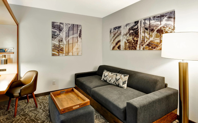 Double Suite
