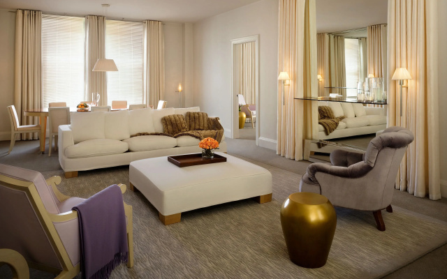 Deluxe Double Suite
